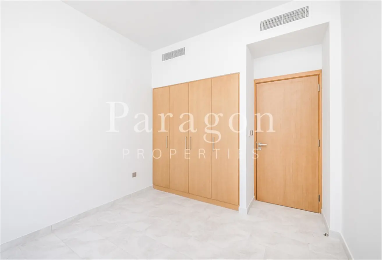 TOWNHOUSE FOR SALE IN LA ROSA, Asyut
